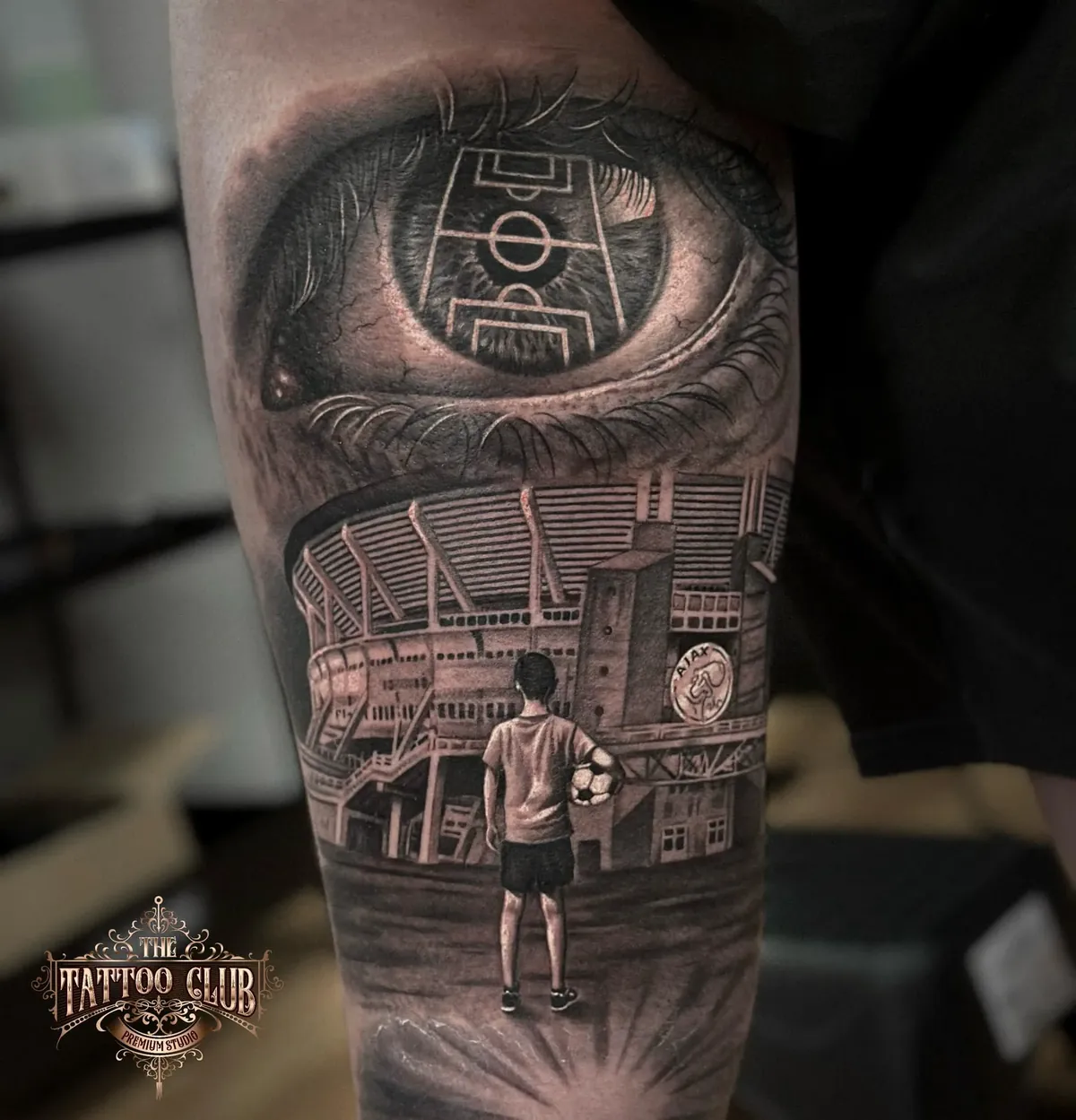 Oog met voetbalstadion
